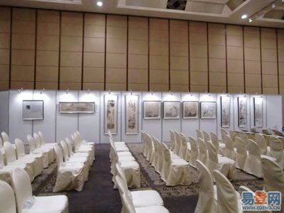 八棱柱會議展板租賃服務 北京宇軒展覽展示服務中心的專業(yè)解決方案